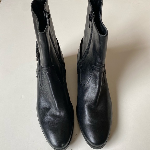 Marc Fisher Hetra Black Leather Belted Moto Ankle Boots - Picture 3 of 15